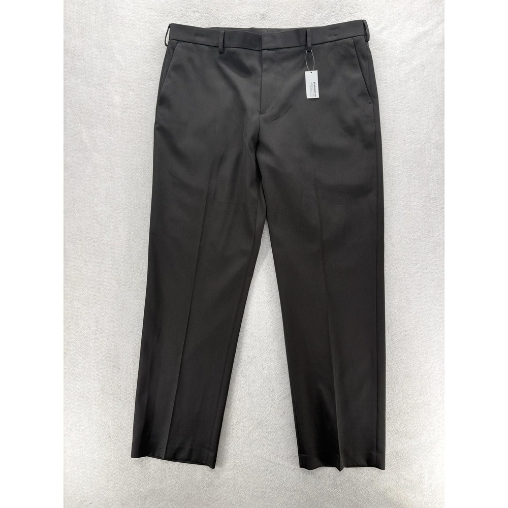Van Heusen Traveler Dress Pants Mens 40x32 Black Microfiber Straight Leg Office